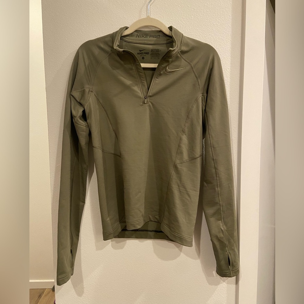 Nike Pro Embroidered Sage Green 1/4 Zip Sweater Size Small